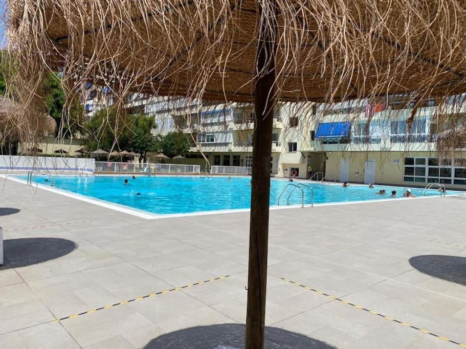 Magnifico Apartamento En La Carihuela, Torremolino ตอร์เรโมลิโนส ภายนอก รูปภาพ