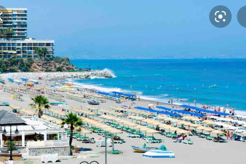 Magnifico Apartamento En La Carihuela, Torremolino ตอร์เรโมลิโนส ภายนอก รูปภาพ