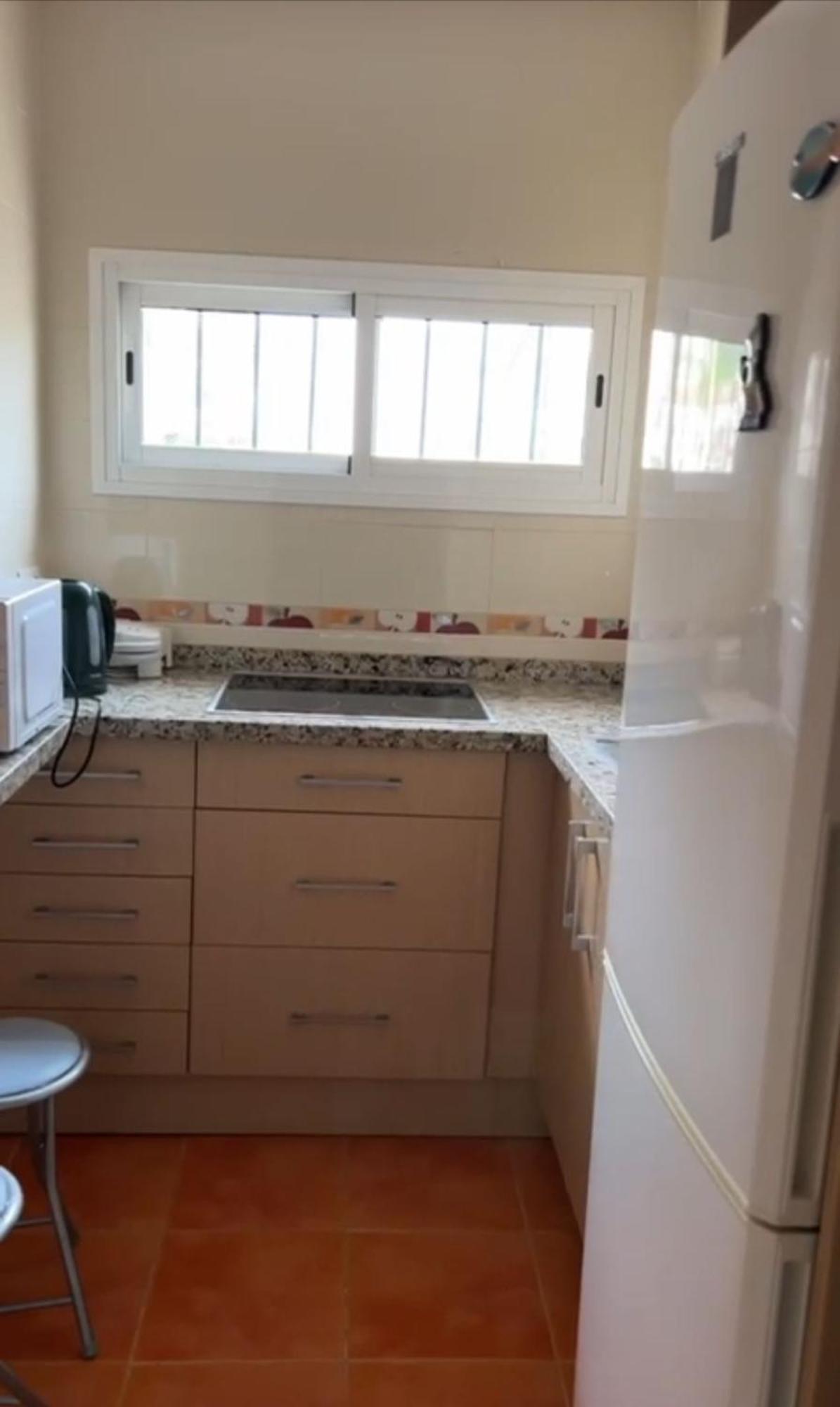 Magnifico Apartamento En La Carihuela, Torremolino ตอร์เรโมลิโนส ภายนอก รูปภาพ