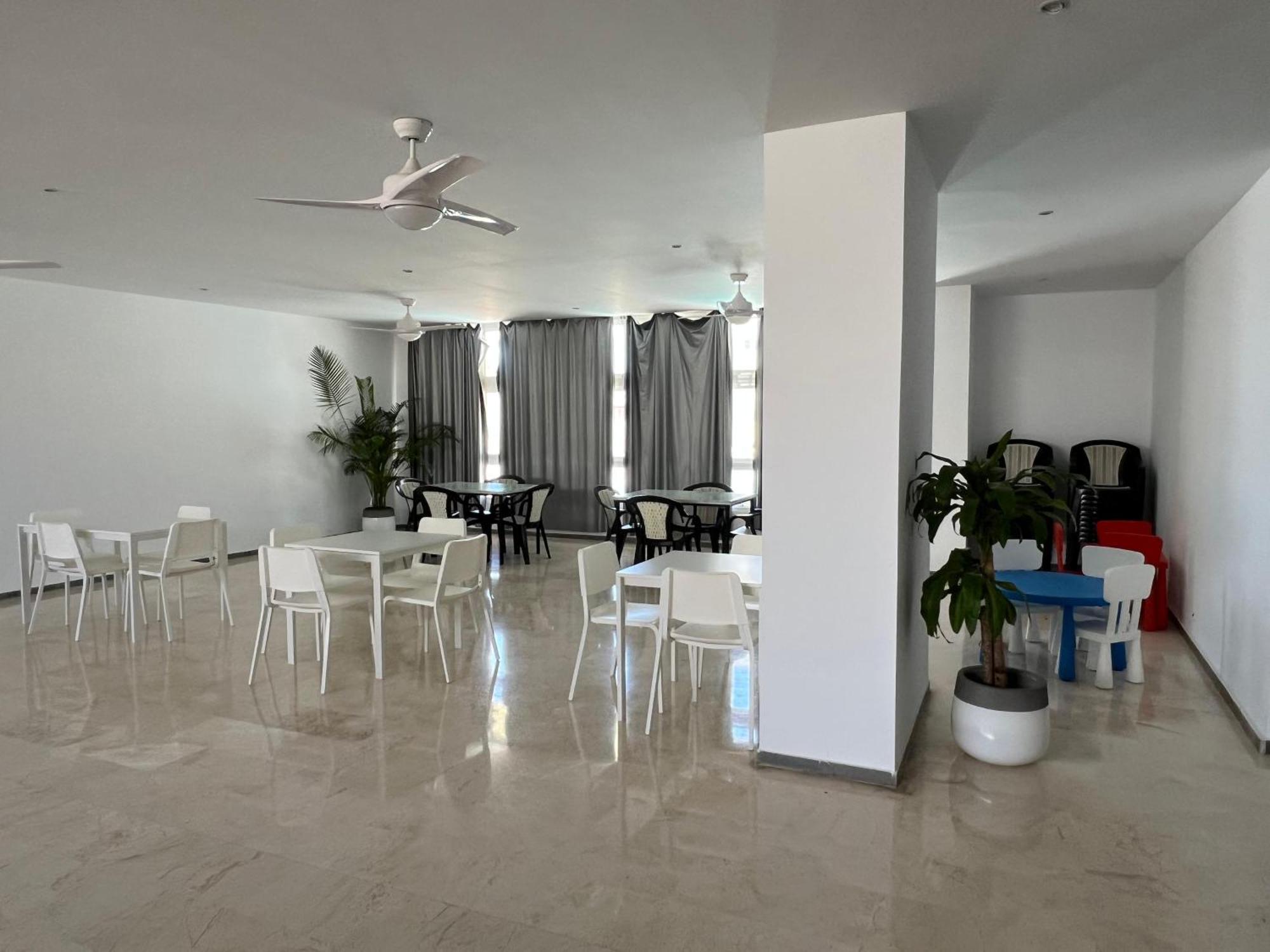 Magnifico Apartamento En La Carihuela, Torremolino ตอร์เรโมลิโนส ภายนอก รูปภาพ