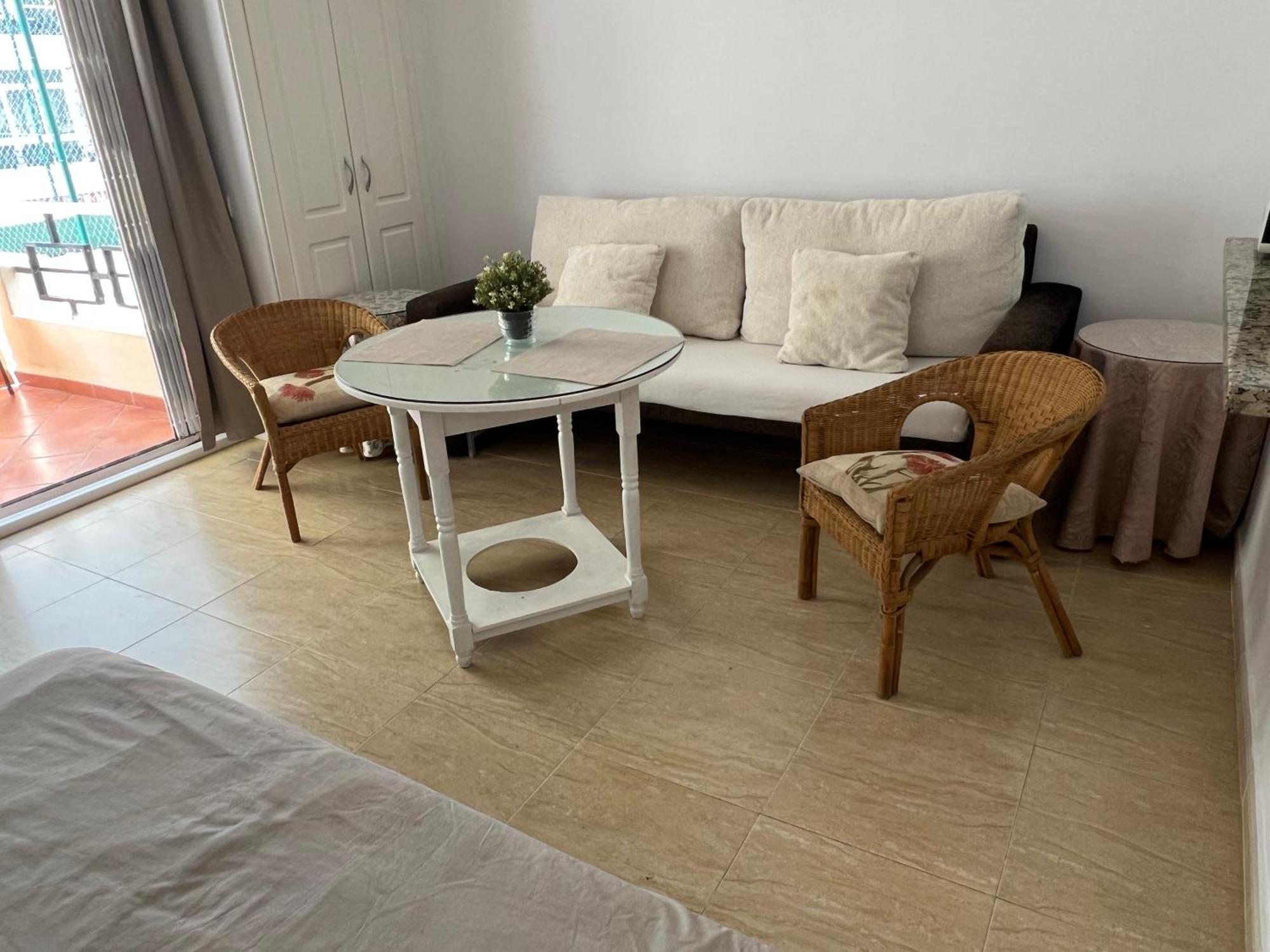 Magnifico Apartamento En La Carihuela, Torremolino ตอร์เรโมลิโนส ภายนอก รูปภาพ